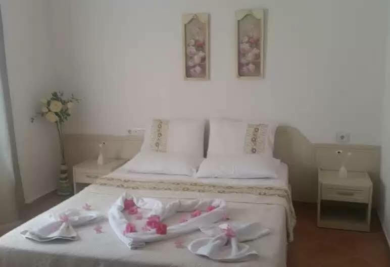 My Marin Otel Тургутрейс Экстерьер фото