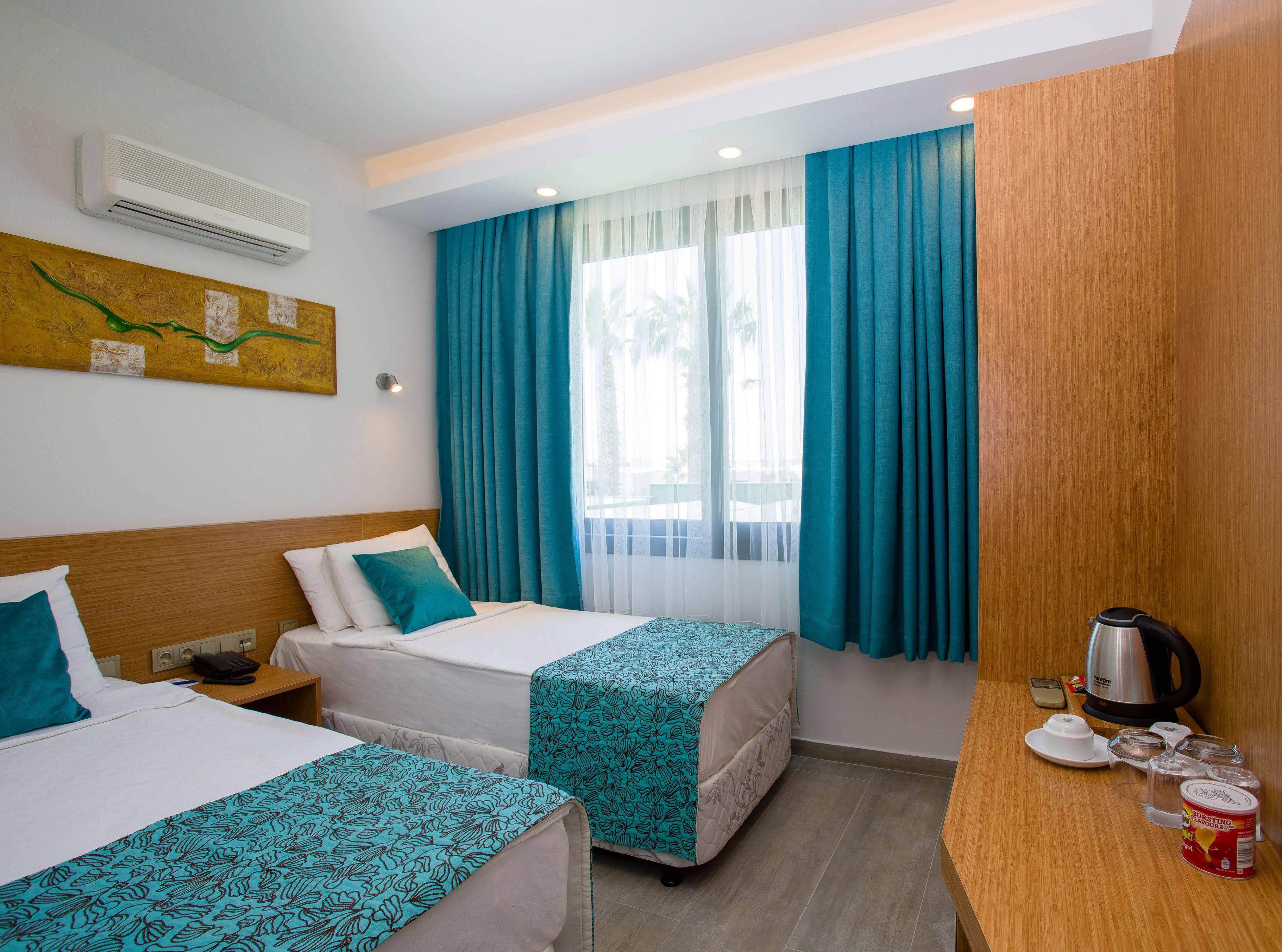 My Marin Otel Тургутрейс Экстерьер фото